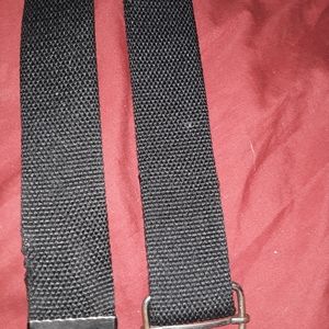 Just a basic nike belt.